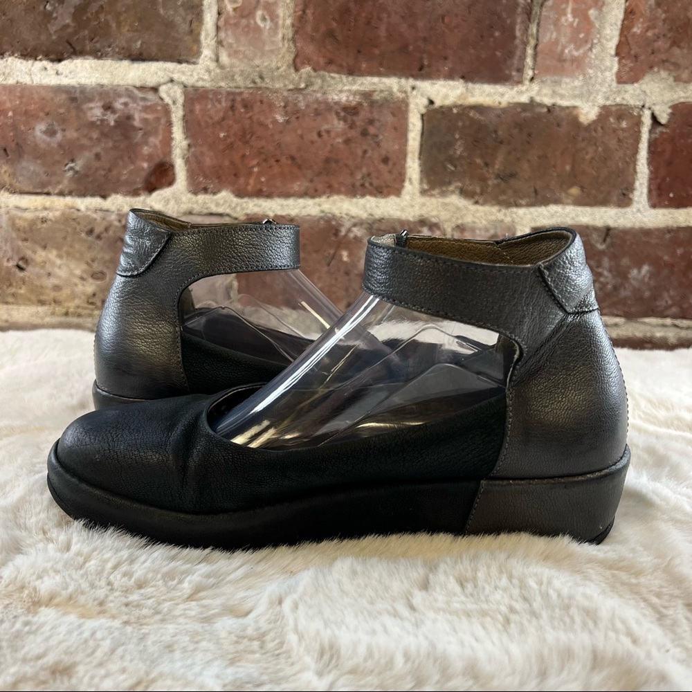 Fly London Gray & Black Wedge Slip-On Shoes Sz 39/9 - Picture 7 of 12